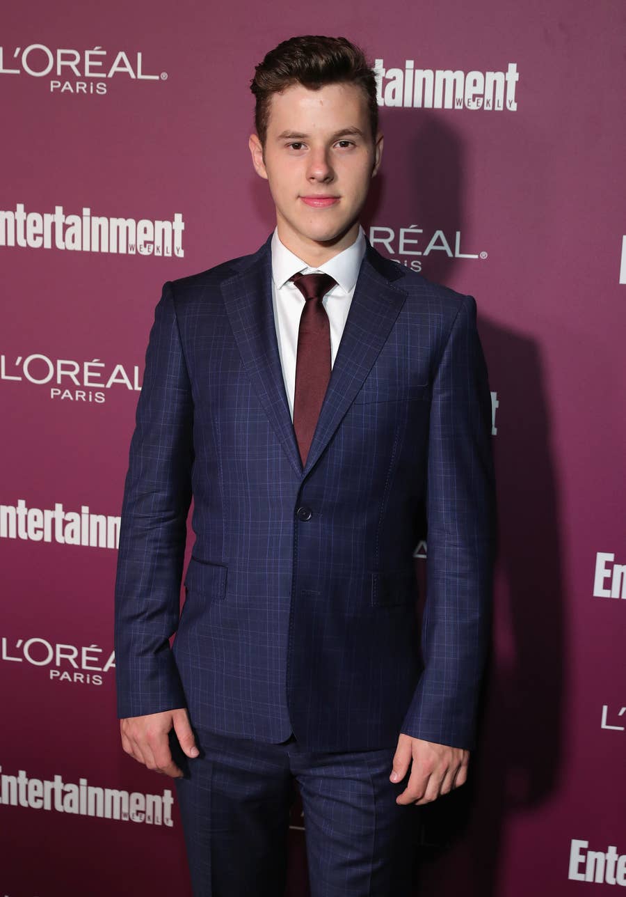 Omg I Just Realized Shawn Mendes Has An Outrageous Celeb Lookalike