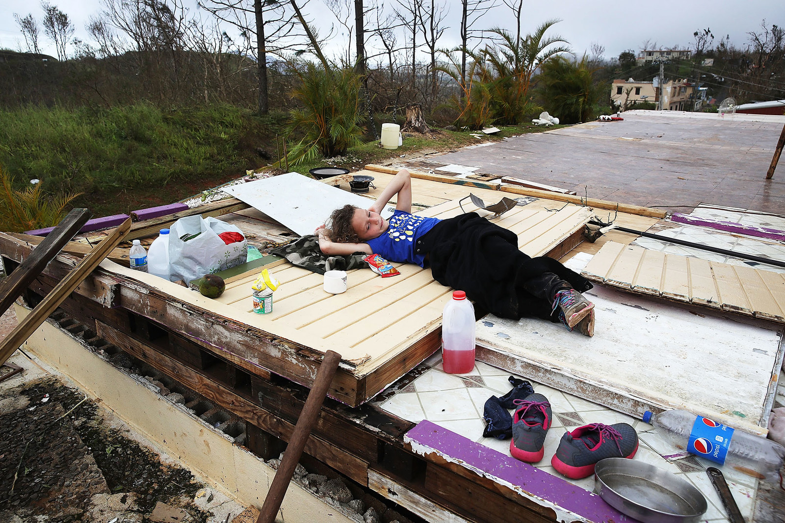 20 Apocalyptic Photos Of Life In Puerto Rico After Hurricane Maria