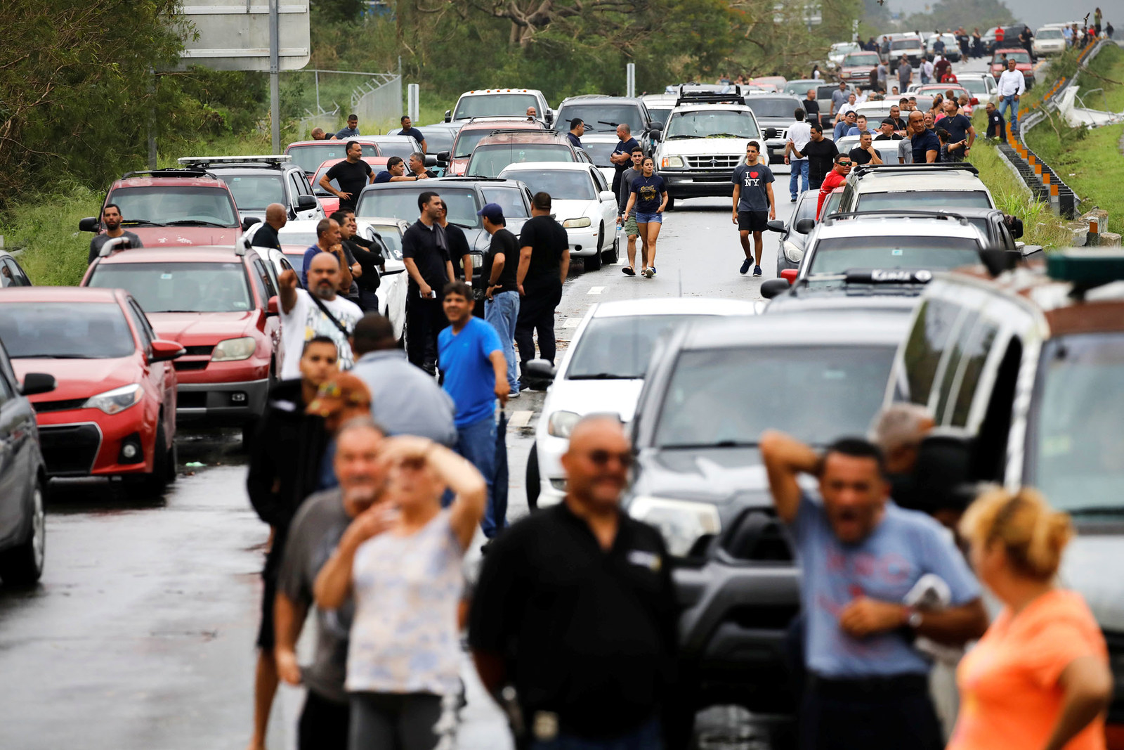 20 Apocalyptic Photos Of Life In Puerto Rico After Hurricane Maria