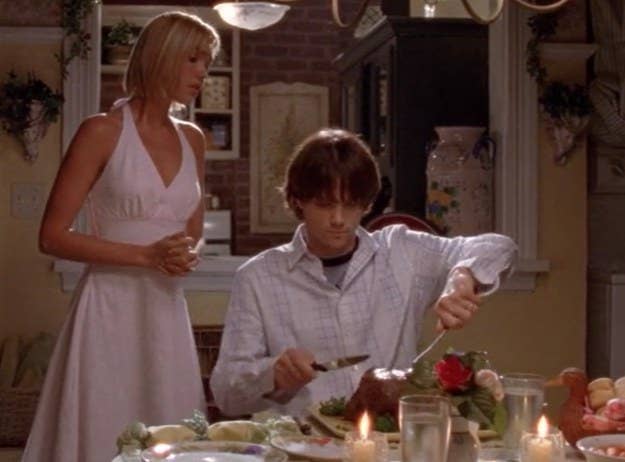 Why Lindsay and Dean Got Married: 3 Theories About the Doomed 'Gilmore Girls'  Couple