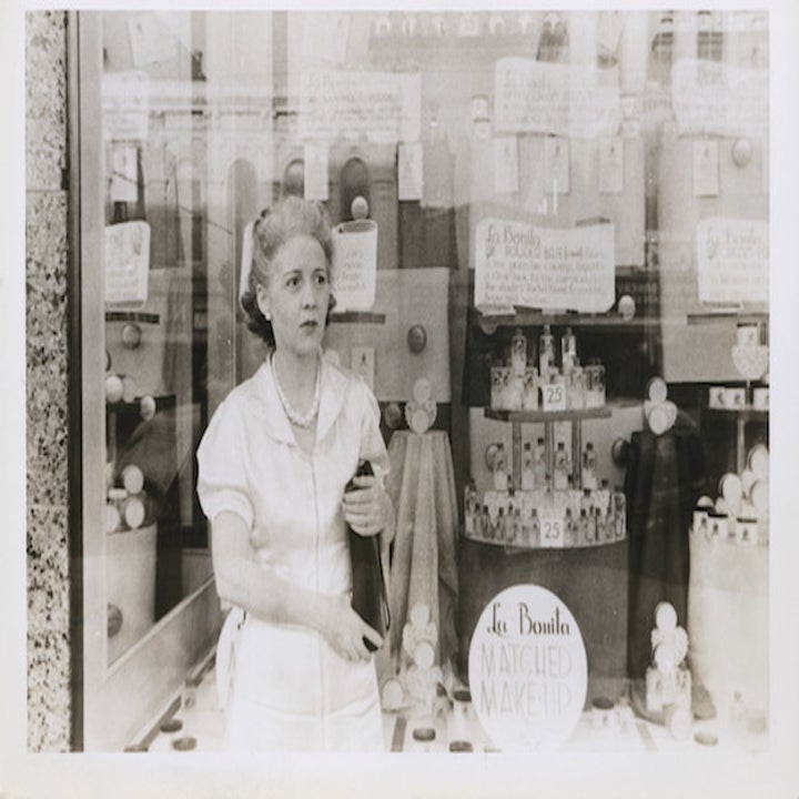 The Identity Of Beauty Legend Sally Hansen Was Just Discovered And Her(01)