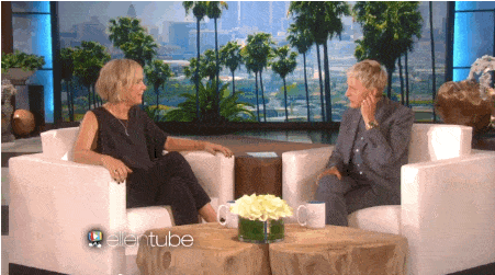 Kristen Wiig's freak-out and ~smooth~ recovery.