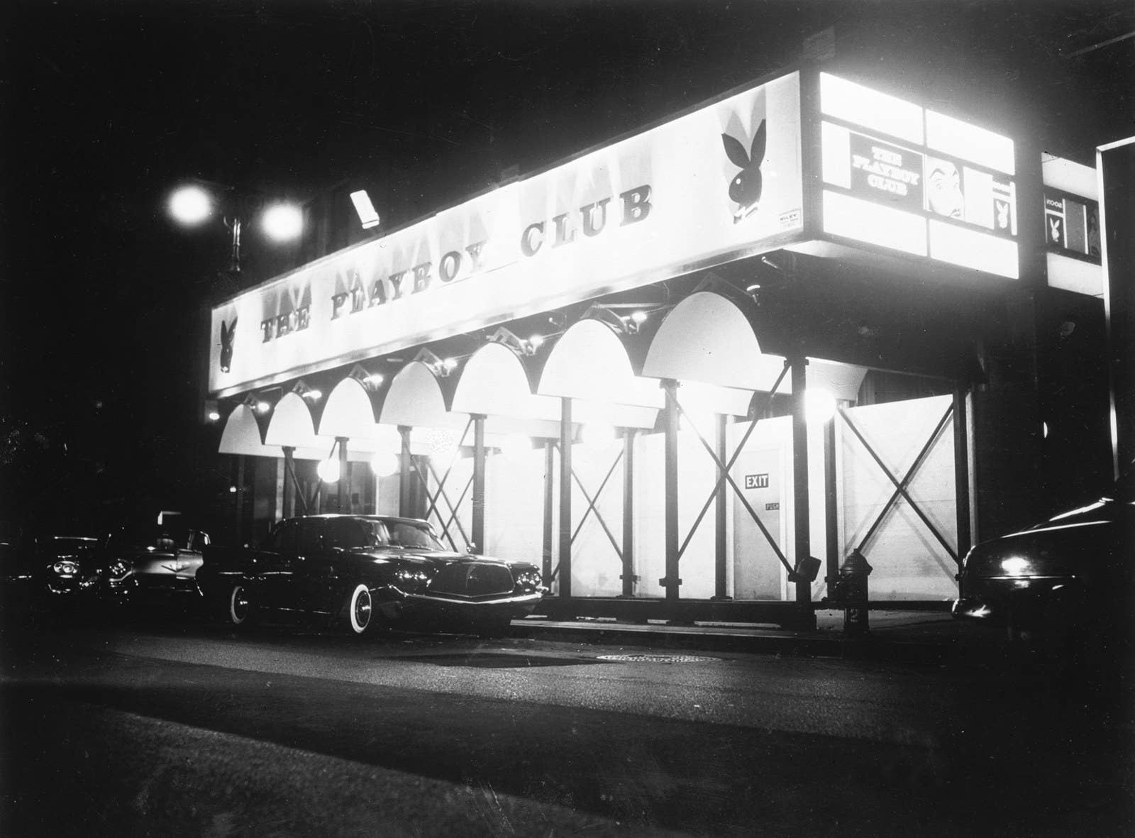 Así se veía el exterior del Playboy Club en el centro de Manhattan en 1966.