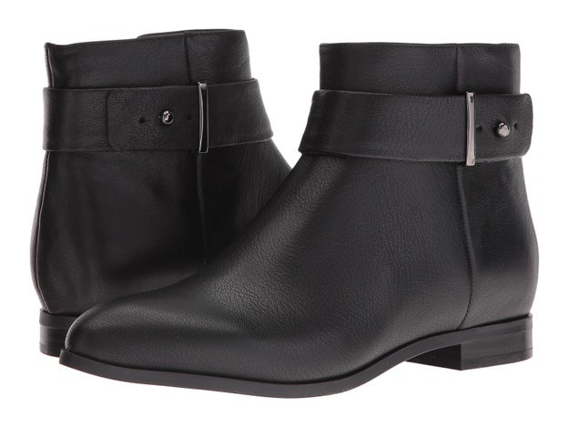 Simple black boots to go with every single pair of skinny jeans you have in your arsenal.