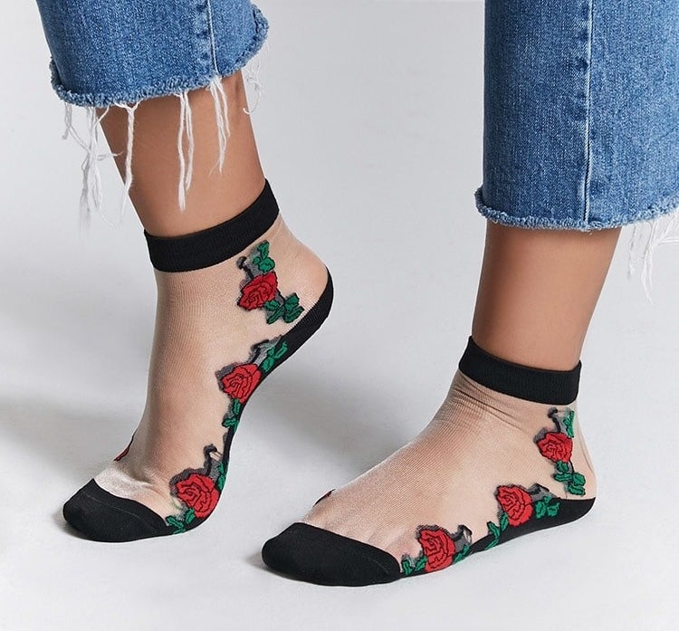 Download 8397+ Socks Mockup Vk.com Popular Mockups Yellowimages