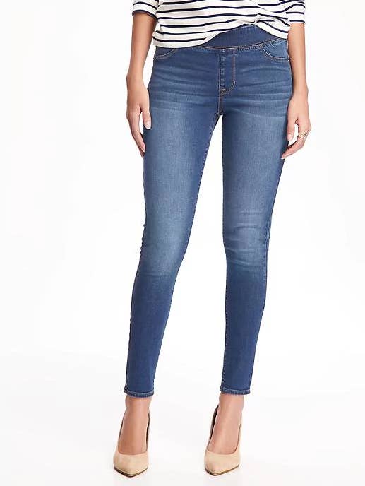 20 Ridiculously Comfy Jeans Brands That People Actually Swear By