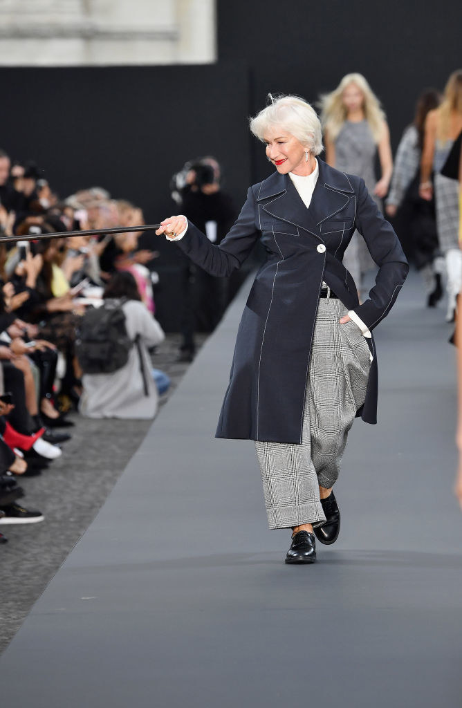 Helen Mirren And Jane Fonda Dominated Paris Fashion Week And All I Can ...