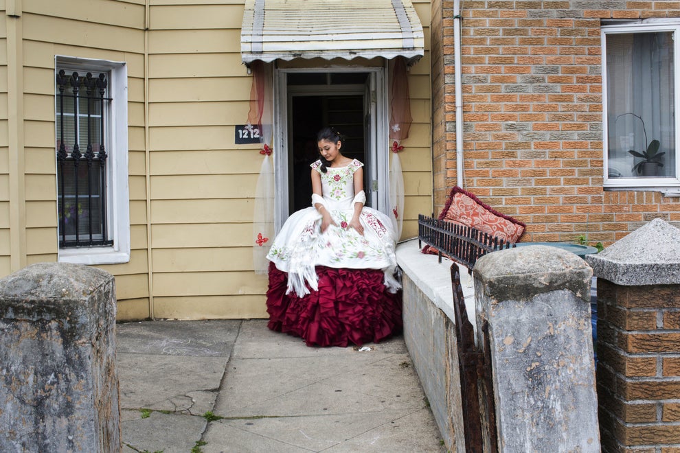 17 Photos That Perfectly Capture Every Quinceañera