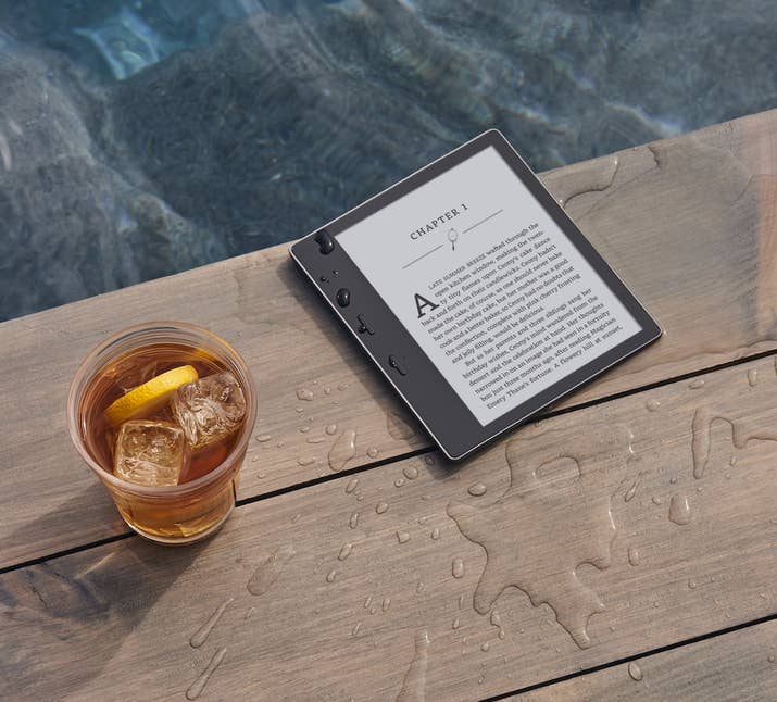 Amazon Is Finally Releasing A Waterproof Kindle by Nicole Nguyen for BuzzFeed