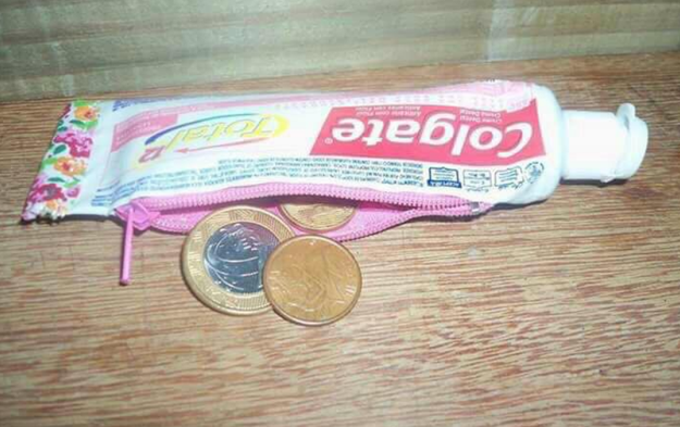 This tasteful coin purse.