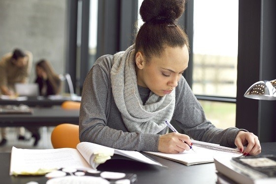 In most cases, college students like to wait until the last minute to start studying for an exam. Cramming won't help you. Trust me, I've tried it before. If you want to be a successful student you need review material that you are learning periodically throughout the semester before your midterms.Go to Supplemental Instruction and Tutoring before your midterm. In most instances, the Teaching Assistant will give you tips as to what's on the exam or hint at what to study more in-depth.