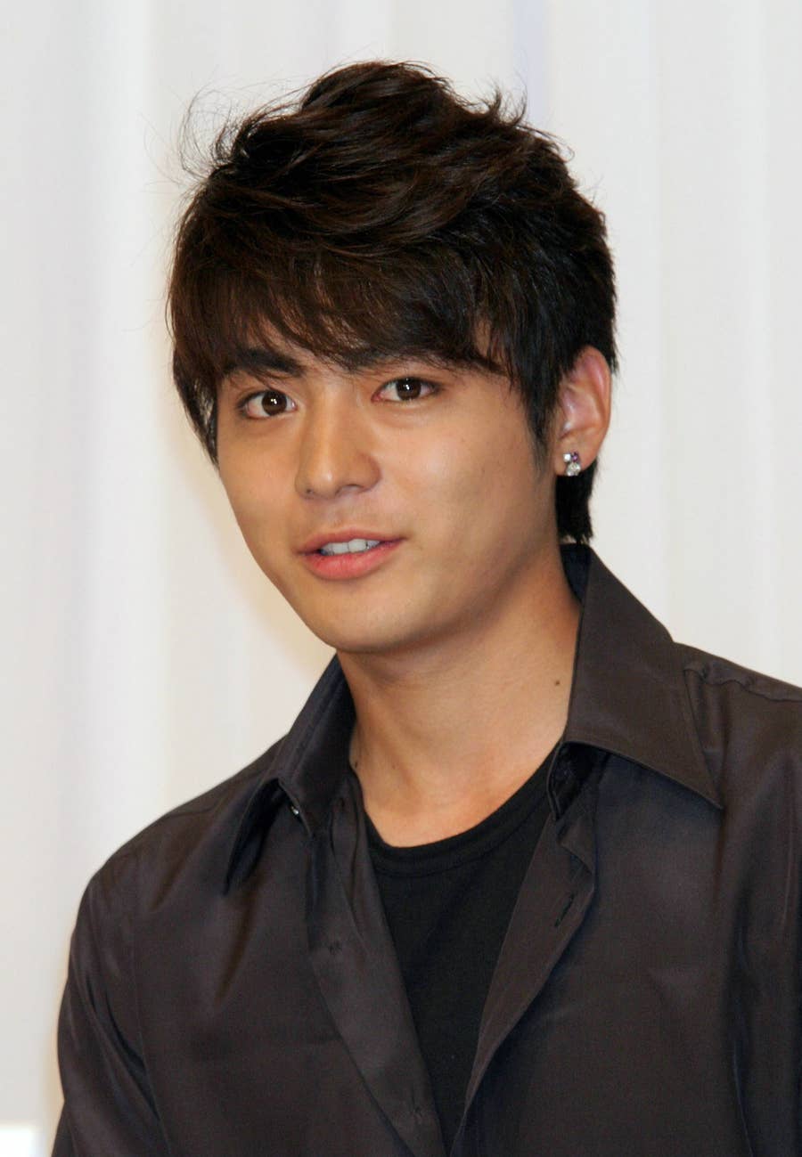 山田孝之が34歳の誕生日 写真で18歳のころから振り返る