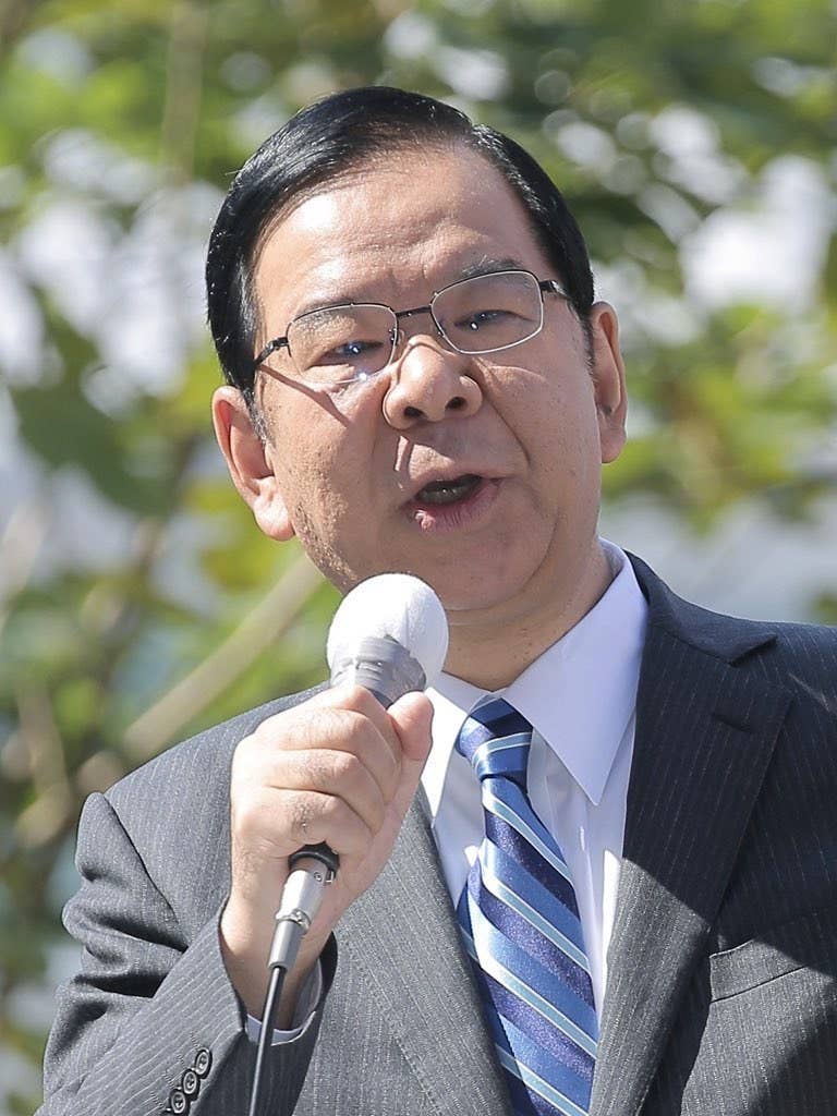 安倍さんも 麻生さんも 政治家の若い頃の写真といまを比べてみると