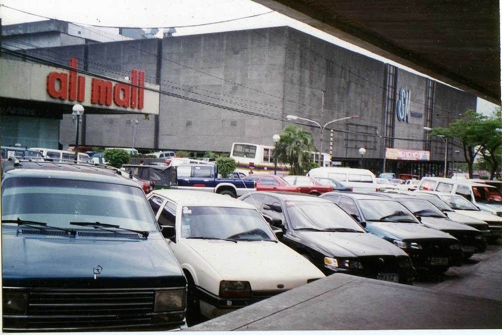 DAFUQ IS A MOA? WHAT IS A GREENBELT? MEGA HUH? TRINO-WHAT?