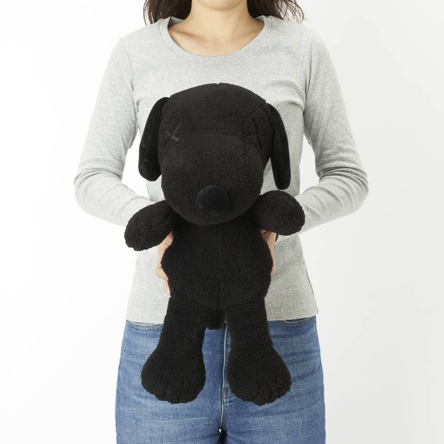 売り切れ必至 ユニクロのぬいぐるみ ブラックスヌーピー がかわいすぎる
