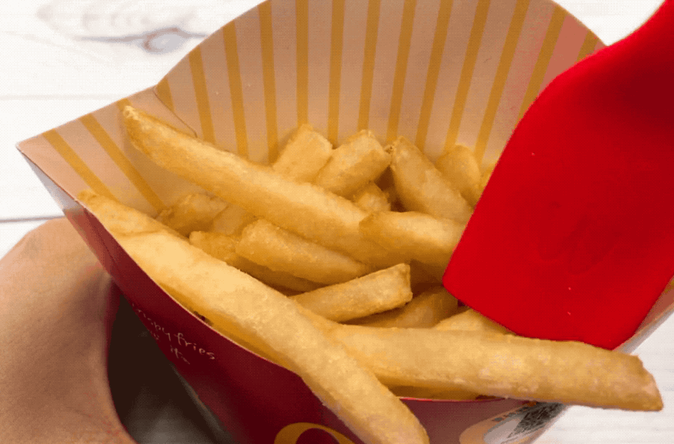 【マクドナルド】The FRORK ポテト フローク ソースをつけて、スタイリッシュにポテトを味わう