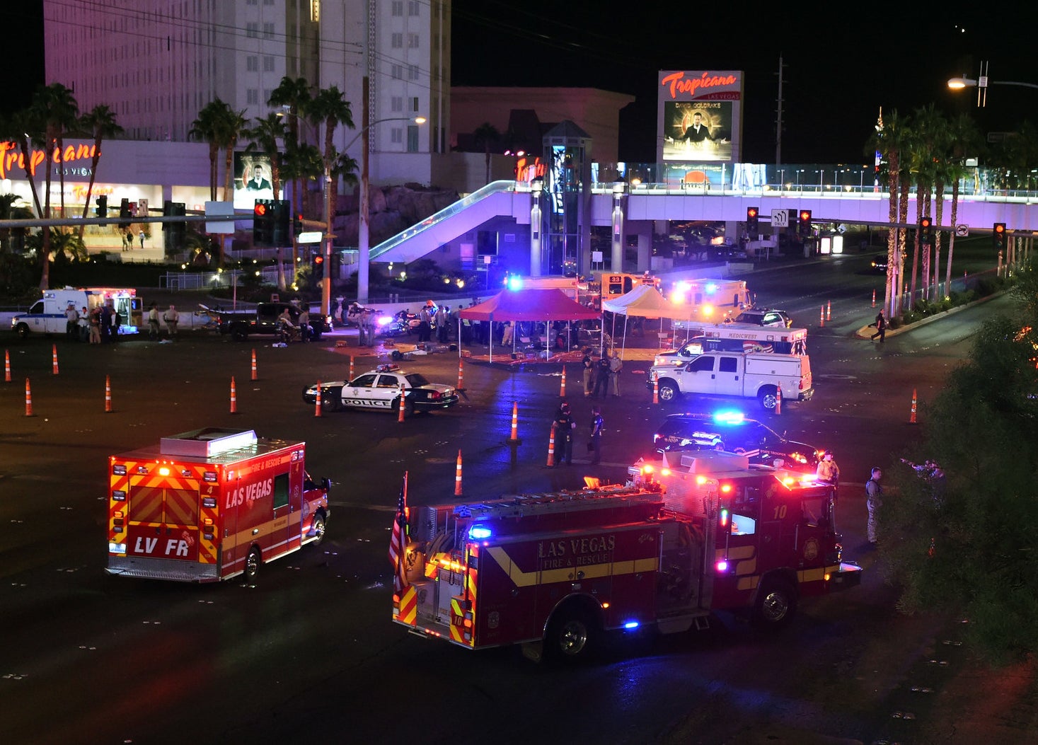 Photos Show The Terrifying Aftermath Of The Las Vegas Mass Shooting 