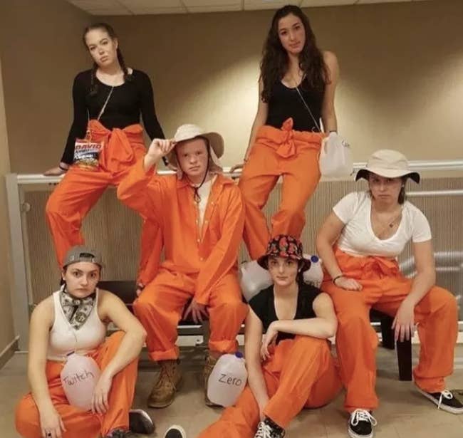 25 Brilliant Group Costume Ideas That'll Make You Wish You Had Friends 25 Brilliant Group Costume Ideas That'll Make You Wish You Had Friends