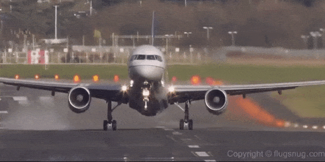 “I know it’s going to happen every time the plane takes off down the runway. Good thing I can put a jacket or book over my lap so no one knows what’s going on, lol.”—28/Male/Heterosexual