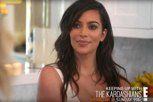 Kim Kardashian Thinks Kris Jenner Is Single White Femaleing Her Because ...