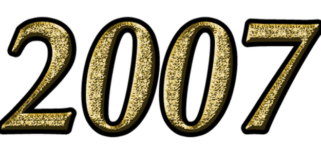 2007 was a special time in history. It was a time of Livestrong bracelets, of Razr phones, and of obnoxious chunky graphic tees.