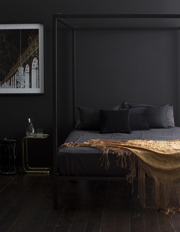 Black deals aesthetic bedroom