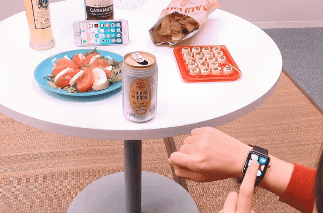 絶対飲み会盛り上がるギミックだよね。これは、初代Apple Watchから使える機能です。