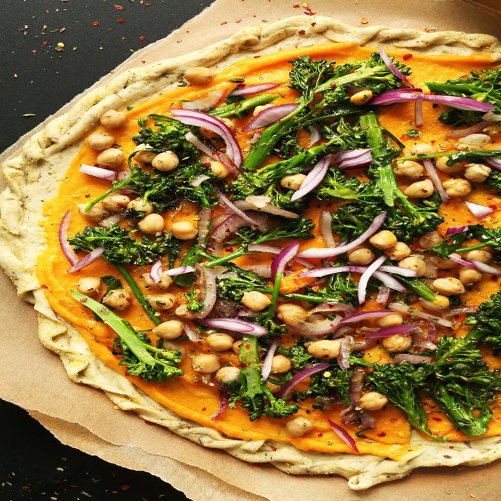 29 Vegan Pizza Recipes With No Meat Or Dairy