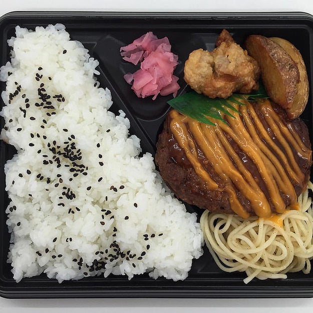 外国人 からあげの下にスパゲッティww ほっともっとが長年の謎に終止符