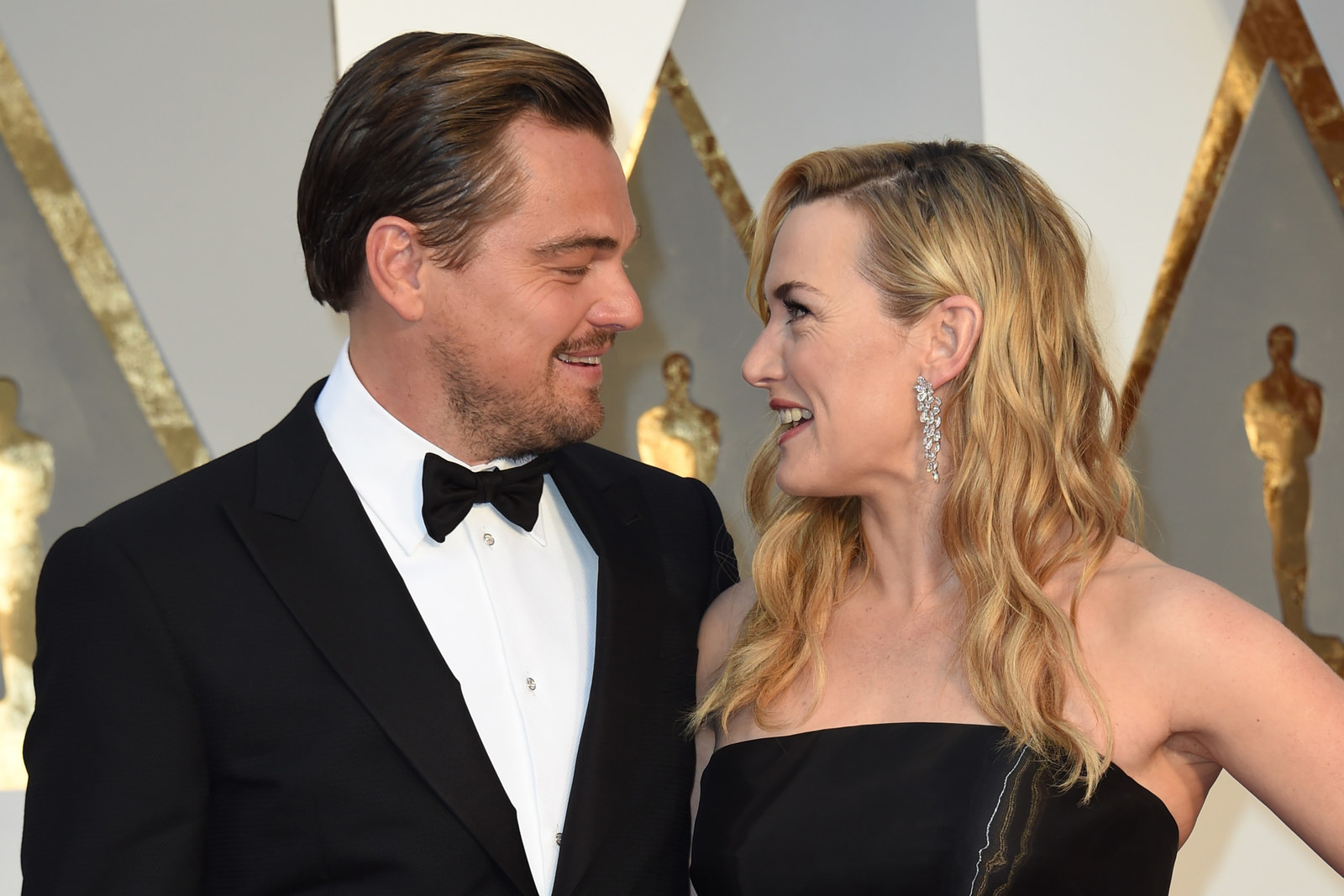 Winslet Says Never Had A Crush On Leonardo DiCaprio And I Have Questions