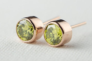 everyday wear gold earrings