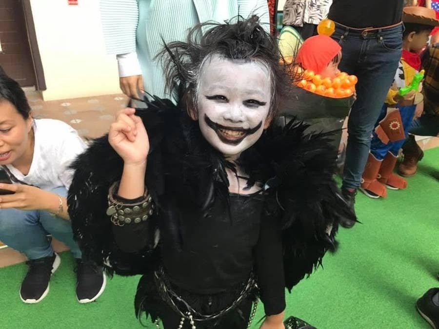 去年のハロウィンで話題になったカオナシの女の子 今年はさらにパワーアップ