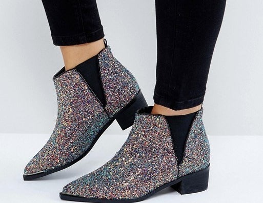 28 Super Extra Things To Wear When You Want More Attention