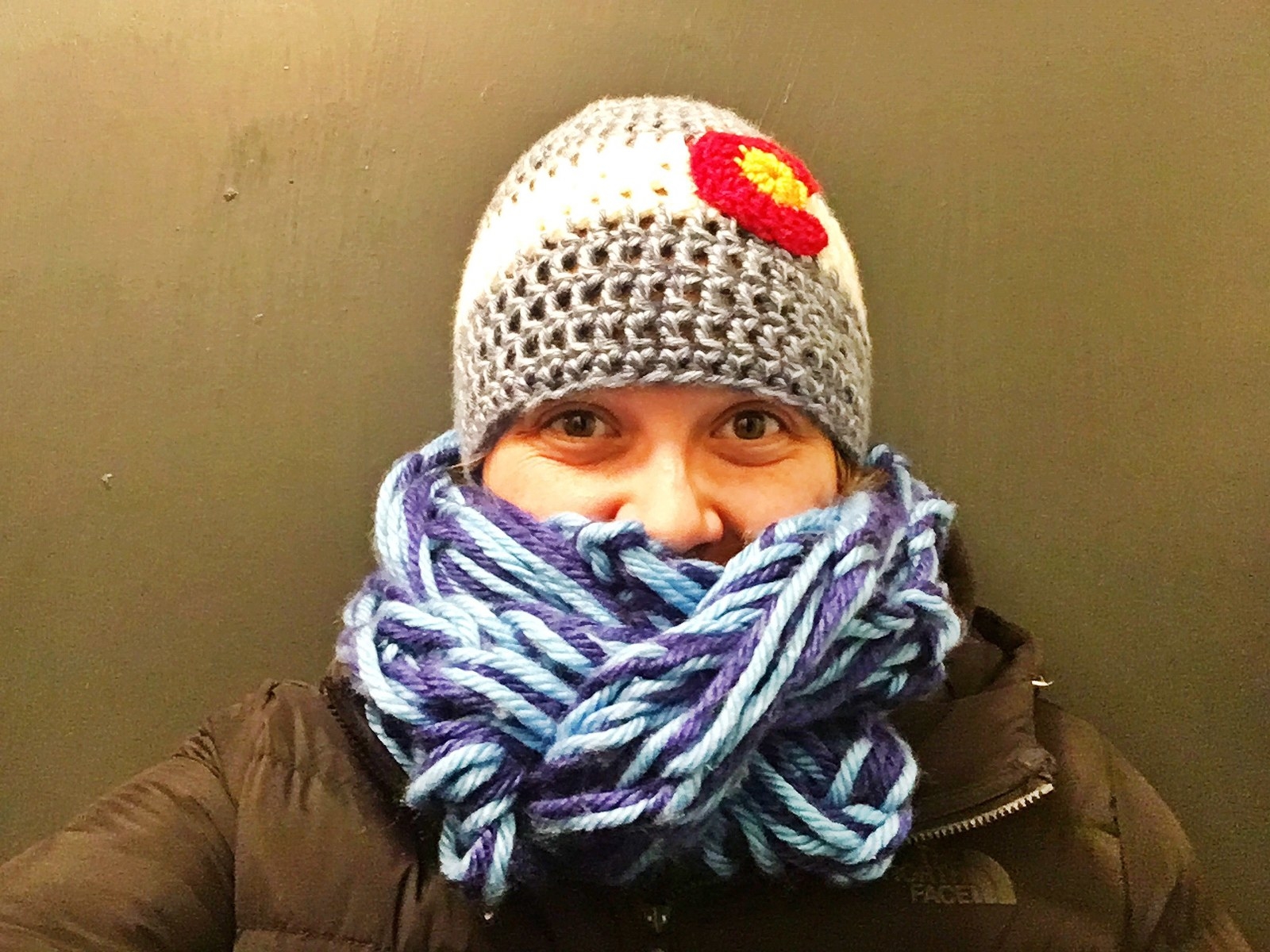 Just because it's Albuquerque doesn't mean it's 100 degrees at 5:00 in the morning. Make sure you are packing good winter-like clothes for so you can enjoy the balloon glow without complaining about the chill in the air. Cups of coffee and hot cocoa won't be enough to warm up your little fingers.9 Items You Should Take To the Balloon Fiesta:* Wool Socks* Down Coat* Hat or Earmuffs* Long Sleeve Shirt and/or Hoodie* Gloves* Boots or Sneakers (Non-Mesh)* Scarves* Blankets * Plenty of Snacks and Water