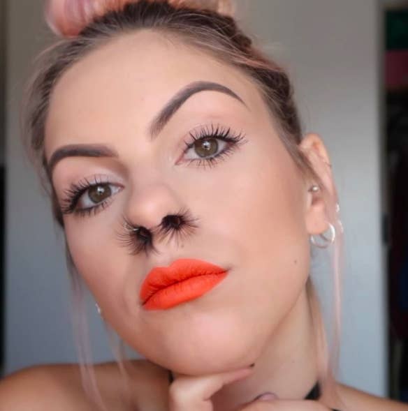 オシャレな人はもう始めてる 秋冬のトレンドは 鼻毛メイク オシャレな人はもう始めてる 秋冬のトレンドは 鼻毛メイク