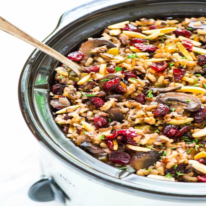 24 Crock Pot Thanksgiving Sides That Basically Make Themselves
