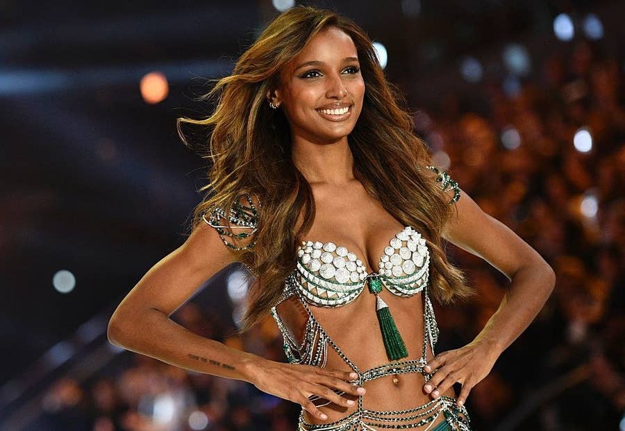 This Is What The Victoria's Secret Show Looked Like In 1997, 2007, And Now