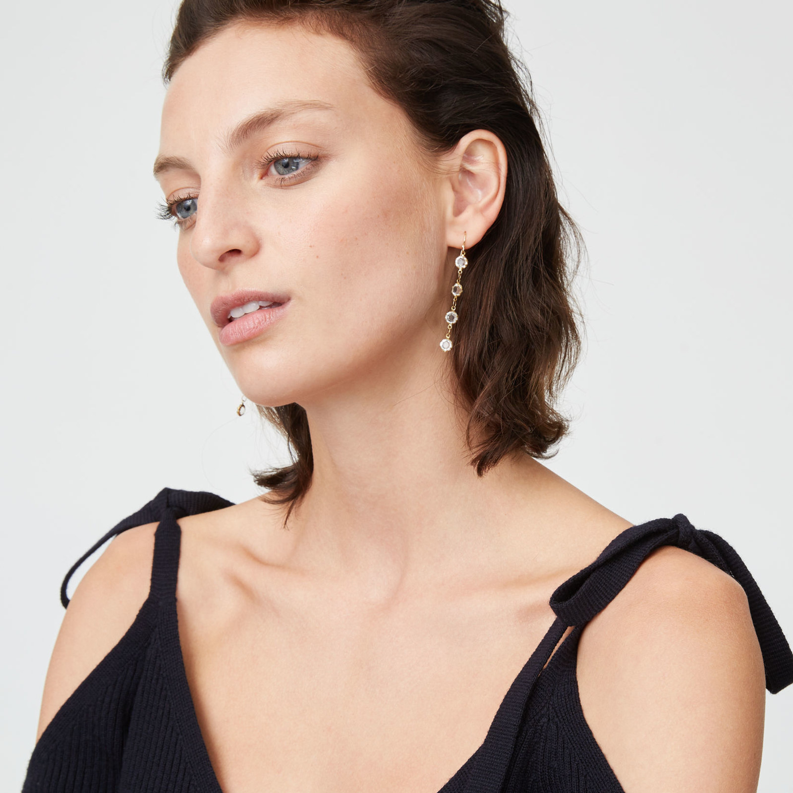 How to Wear Hoop Earrings Like a Fashion Blogger – Hey Happiness