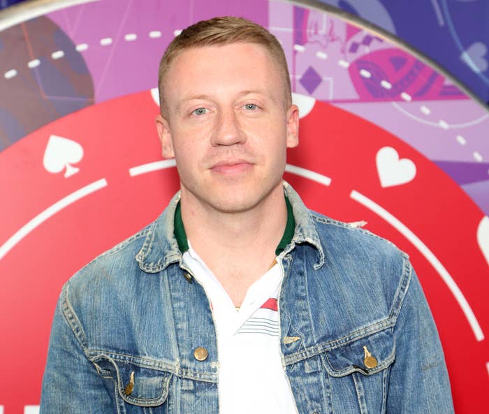 Justin Bieber Naked Sex Porn - Macklemore's Naked Justin Bieber Painting Helps With His Sex Life In The  Funniest Way