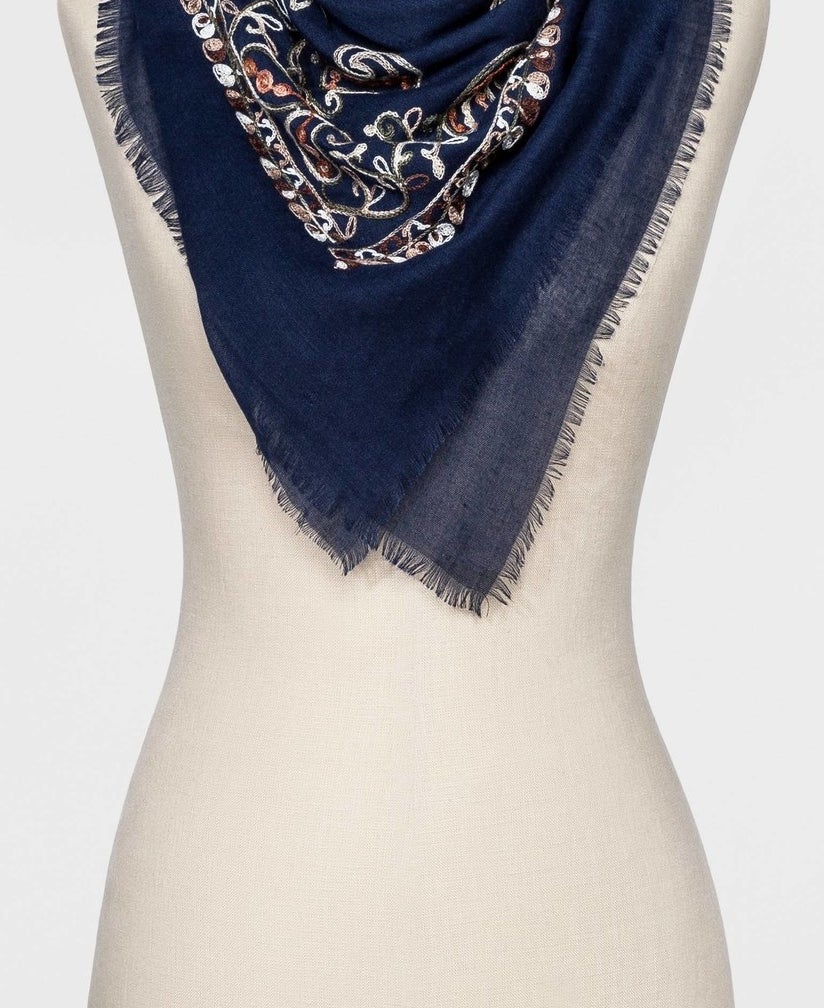 21 Lightweight Scarves Perfect For Pre-Winter Weather