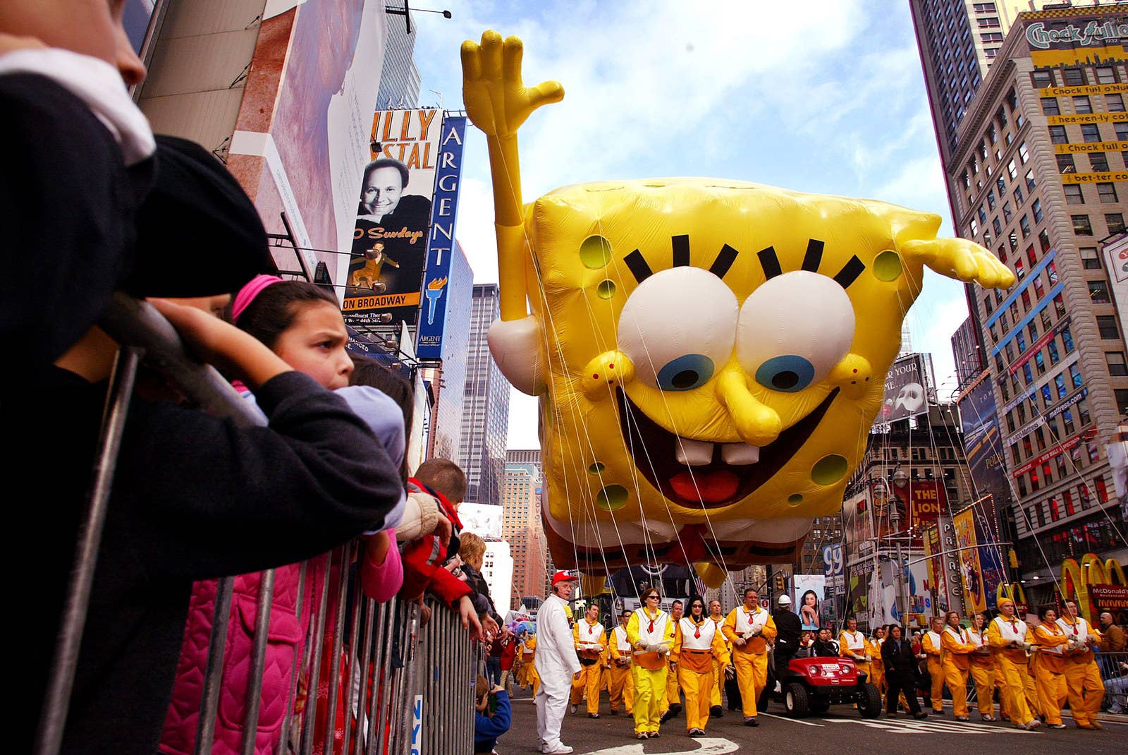 The Macy's Thanksgiving Day Parade In The 2000s Was Pure Perfection