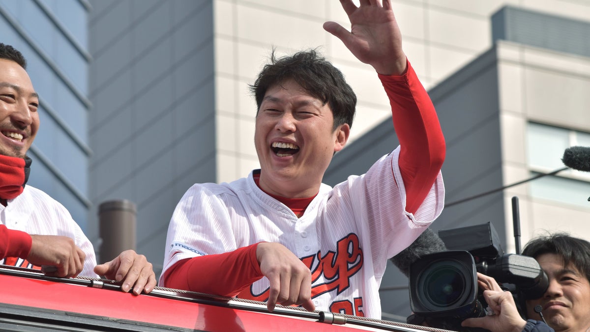 広島カープ優勝パレード！ 地元テレビではNHKと民放すべてが中継
