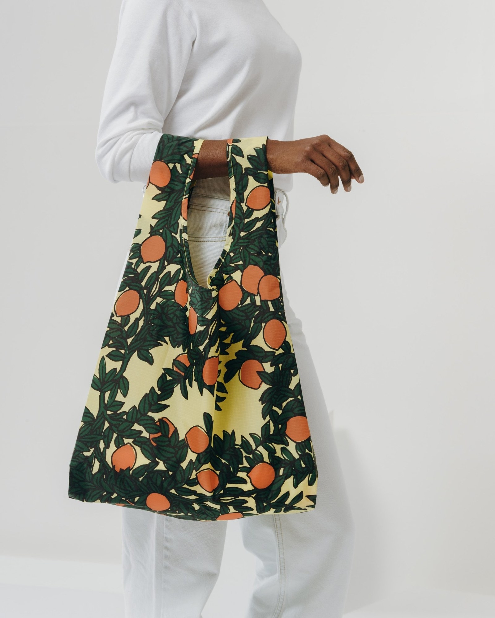 For your family members living behind the curve, add a few of these cute reusable bags to your holiday shopping list. Find more patterns here.