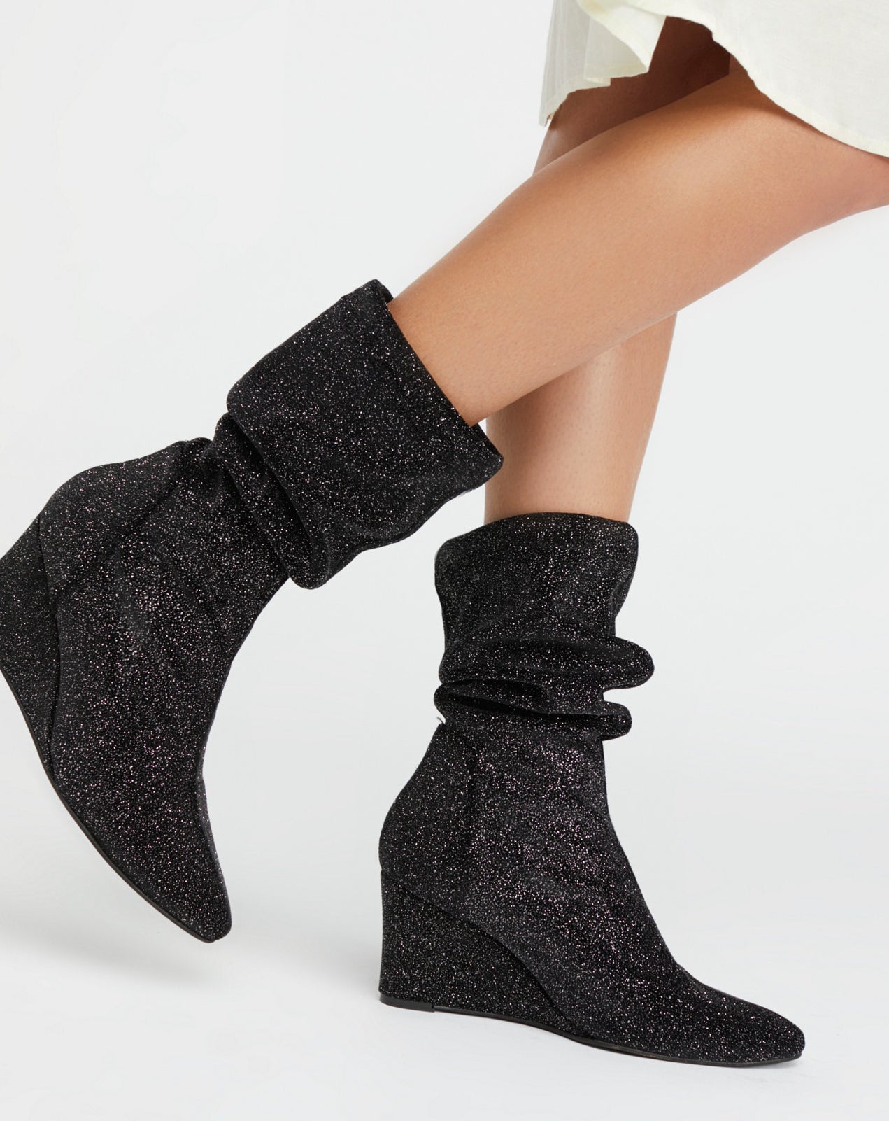 21 Amazing Things To Get At The Free People Cyber Monday Sale