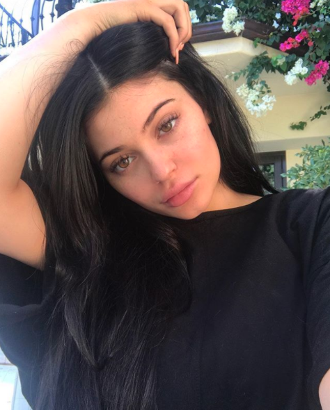 Literally Just The 61 Pictures Kylie Jenner Took Of Herself In 2017