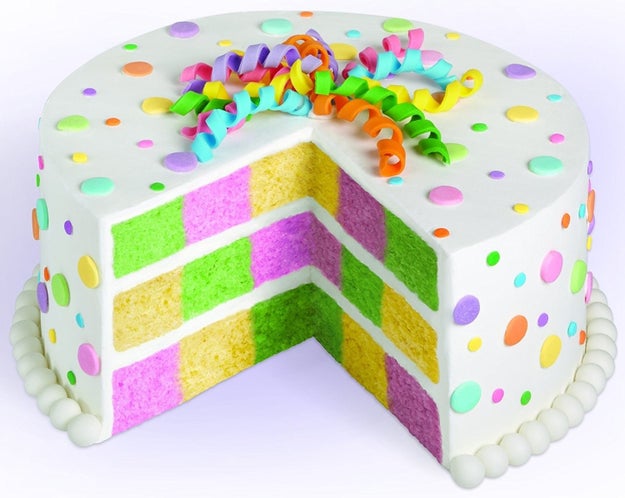 A checkerboard cake pan set that makes it easy for anyone to bake cakes with a little surprise inside.