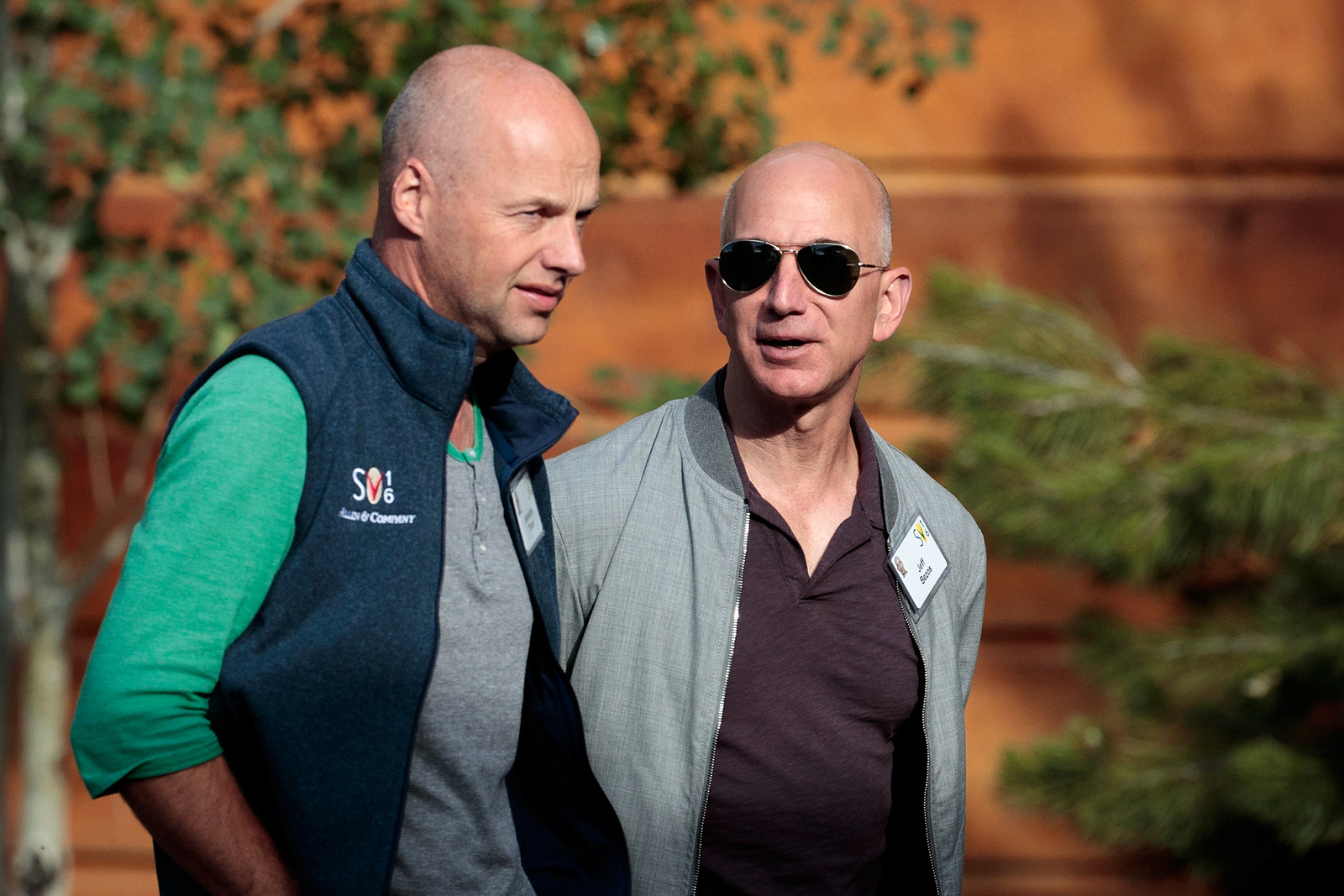 Jeff bezos hot sale patagonia vest