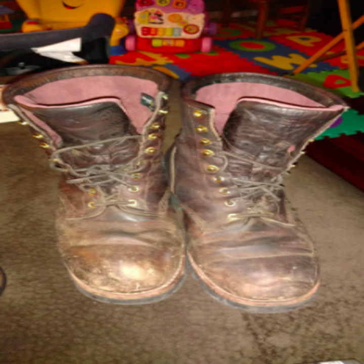 18 Things That'll Make Your Feet Smell So Much Better