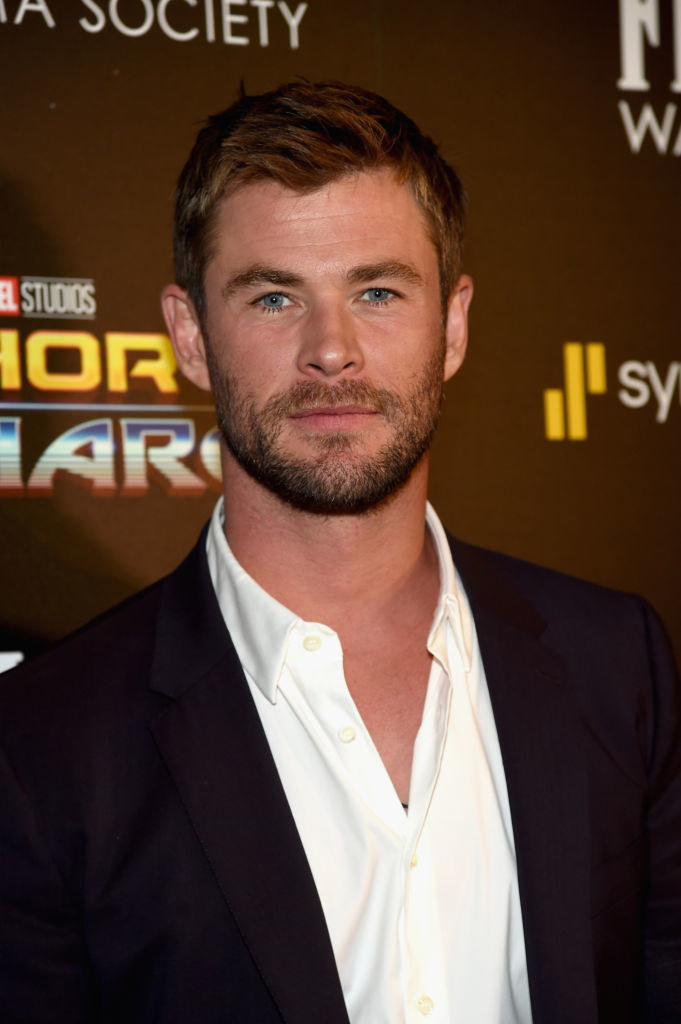 Chris Hemsworth Will Visit Mexico To Help Raise Funds For Earthquake ...