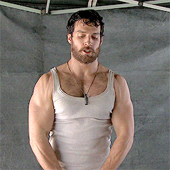 Henry Cavill's sexiest moments in GIFs – SheKnows